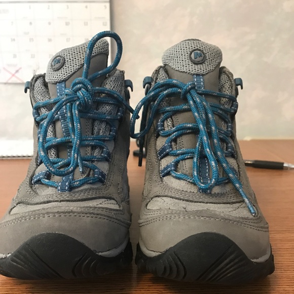 Merrell High-Top Waterproof Hiking Boots! - Picture 2 of 4